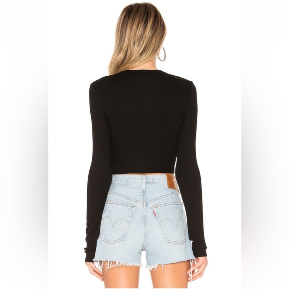Verona Crop Long Sleeve in Black
COTTON CITIZEN - Picture 4 of 8